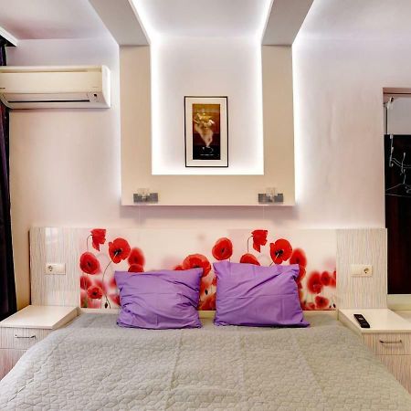 Spacious And Stylish Apartment In The Heart Of Sofia Plus Parking Buitenkant foto